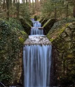 L'analyse sémiologique ne vient-elle pas à notre secours pour scruter un imaginaire ?